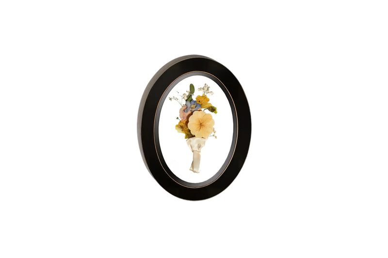 Boutonniere Frame