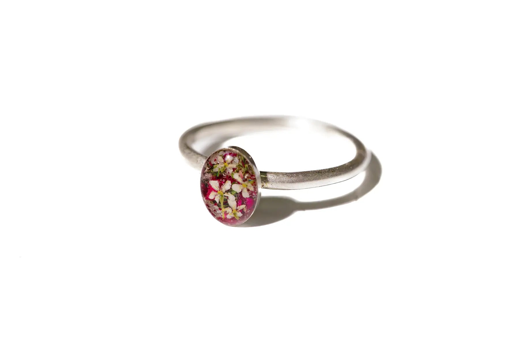Classic 8x6mm Oval (Portrait) Silver