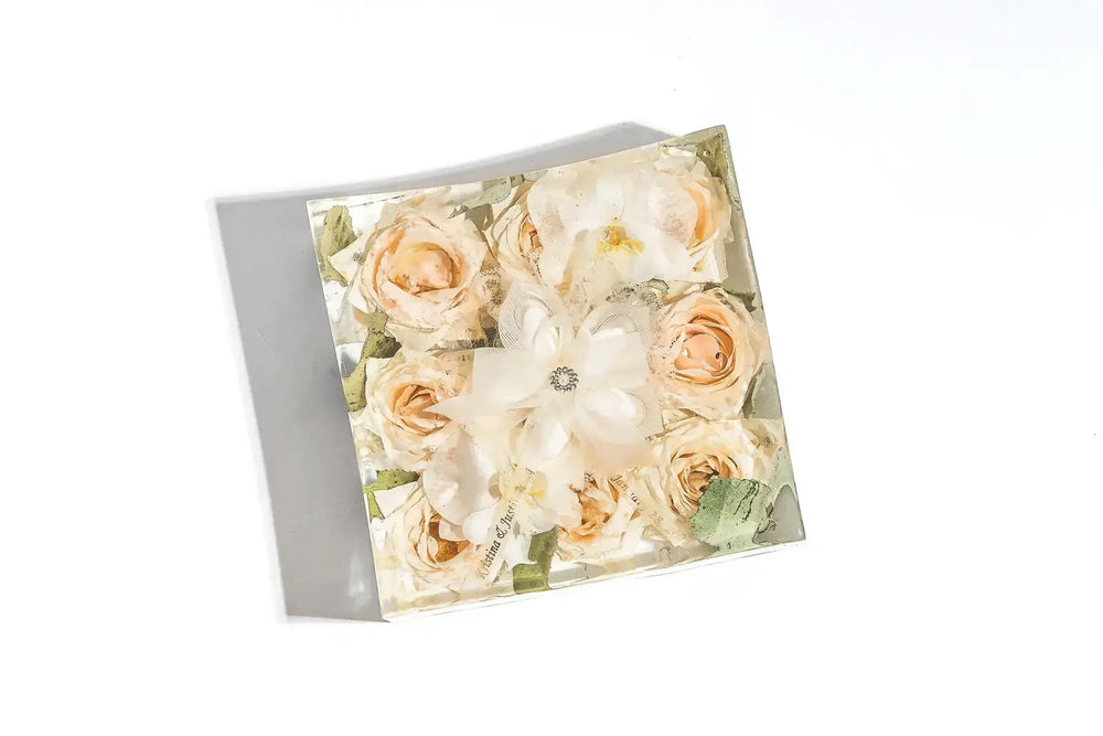 Resin flower preservation keepsake