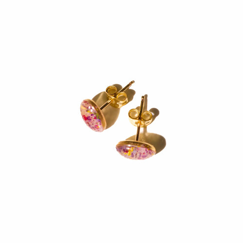 One pair of gold stud earrings with resin preservation wedding flowers